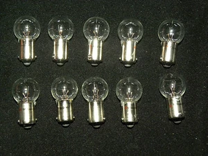 Lionel Lampadine Treni #57 Base Baionetta 12 - 16 Volt - Globo Grande - Foto 1 di 2