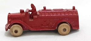 TOOTSIETOY USA ANTIQUE CAST IRON 3" RED FIRE TRUCK ORIGINAL WHEELS 1930s - Picture 1 of 6
