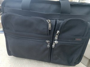 tumi 17 inch laptop bolsa