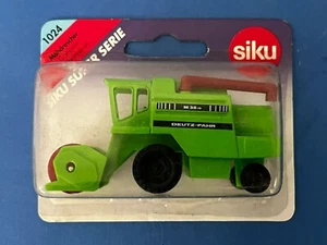 Siku Deutz-Fahr Farm Combine - Green Diecast Vehicle 1024 New Sealed on card - Picture 1 of 6