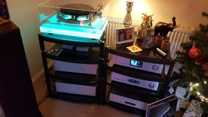 Piattaforma di isolamento vibrazioni per giradischi McIntosh MT 2 con piedi sorbothane LED - Foto 1 di 11