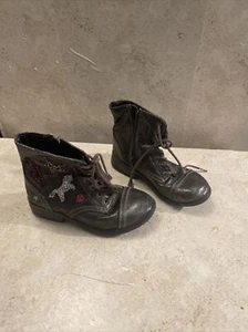 Girls size 2 justice ankle boots - Picture 1 of 8