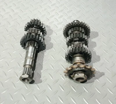 ♻️ Cagiva Canyon 500 1996 - 2002 Caja de cambios Transmisión Eje de engranajes Entrada Salida ♻ Foto 1 de 4