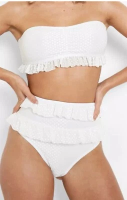 Bikini Boohoo a lunares blancos con volantes de cintura alta talla 12 Reino Unido nuevo con etiquetas Foto 1 de 4