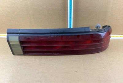 Luz trasera derecha pasajero Chevrolet Corsica 1992-1996 16505852 OEM Foto 1 de 4