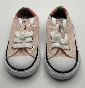 Converse All Star Sneakers Toddler Baby Girl Size 5 Pink Canvas Shoes NEW - Picture 1 of 6