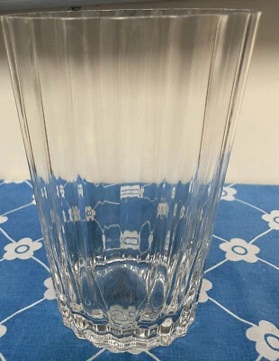 Vera Wang FTD цветок ваза плиссированные овальной формы ваза 8» - Изображение 1 из 4