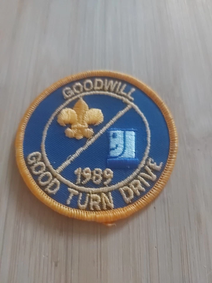 Canadian Boy Scout Badge Good Turn Drive 1989 - Image 1 of 1