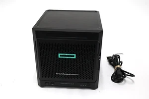 Micro server HPE ProLiant Gen10 | AMD Opteron X3216 16 GB RAM 4x 4 TB HDD - Foto 1 di 13