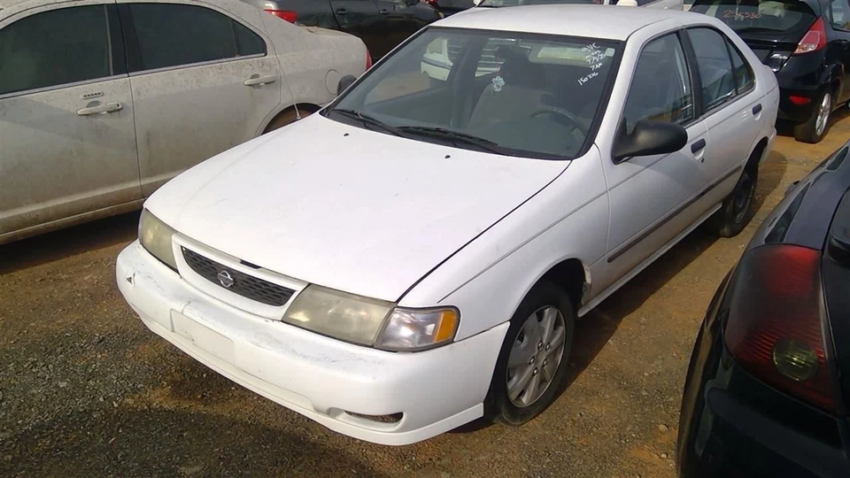 Alternator Fits 97-99 SENTRA 264762 - Image 1 of 4