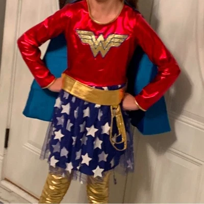 Disfraz de Superhéroe MUJER MARAVILLA RUBIE - Rojo, Azul y Dorado Talla Mediana Foto 1 de 4