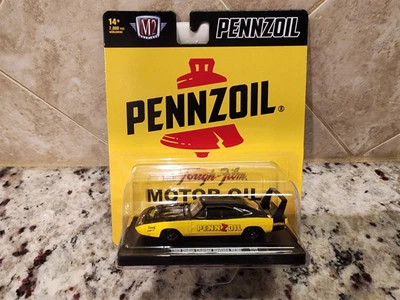 M2 Machines 自动驱动器 - 1969 道奇充电器 Daytona HEMI PENNZOIL R120 24-58 — 第 1/4 张图片