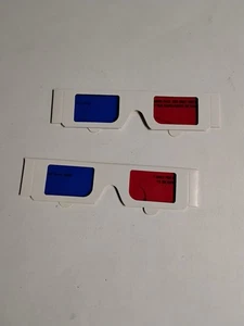 A Nightmare On Elm Street 3-D Glasses Set + Original Envelope - Picture 1 of 2