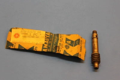 НОВЫЙ ИЗ СТАРЫХ ЗАПАСОВ ЧЕРВЯЧНЫЙ ВАЛ YAMAHA DT100 DT175 LT2 RT100 MX175 MX100 275-13175-01-00 - Изображение 1 из 4