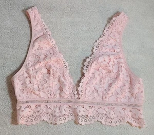 NEW Victoria's Secret Body by Victoria Light Pink Lace Plunge Bralette Size M - Picture 1 of 7