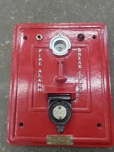 Alter Vintage Glasbruch Feuermelder Kastendeckel - Bild 1 von 9