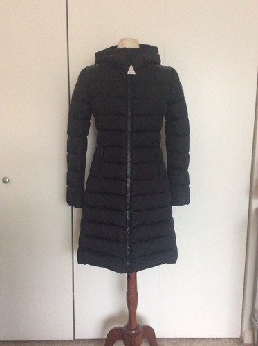 Cappotto con cappuccio lungo nuovo con etichette Moncler donna Talev Giubbotto nero taglia 0 xs