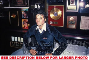 MICHAEL JACKSON 1986 MJs AWARDS ROOM 1xRARE PHOTO - Bild 1 von 1