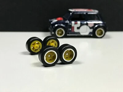 R050 风火轮 1/64 套装星星 10 毫米黄色,长 JDM 橡胶轮胎真骑手 — 第 1/4 张图片