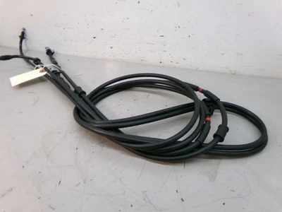 Throttle Cables Pair for Piaggio Vespa Primavera 125cc 2024 VE8 - Image 1 of 4