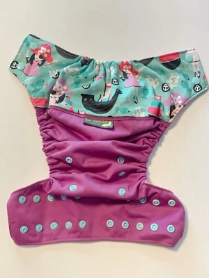 ELLA BELLA BUM Pañal de Bolsillo de Tela Personalizado PIRATA Niñas Turquesa Púrpura Foto 1 de 3