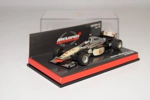 A91 1:43 MINICHAMPS 530 974309 MCLAREN MERCEDES MP4/12 HAKKINEN RACING CAR VNMIB - Foto 1 di 15