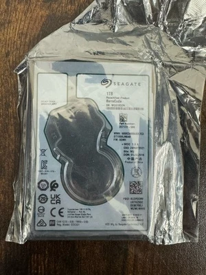 ST1000LM048 Seagate 2E7172-500 1TB 5.4K RPM 6Gb/s 2.5" SATA HDD Hard Drive - Image 1 of 3