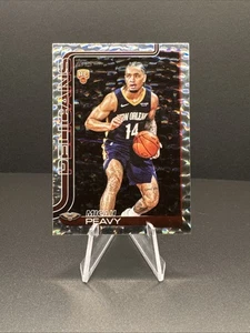2025-26 Topps Flagship Basketball Micah Peavy RC Crackleboard #241 - Bild 1 von 2