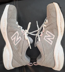 New Balance Scarpe Donna Cross Training, Taglia 8.5 Grigio/Rosa WX608v3M - Foto 1 di 16