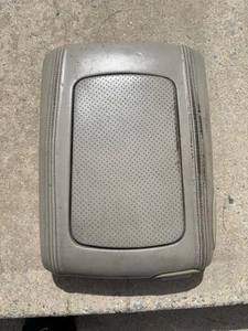 2002 CADILLAC Escalade EXT ESV Center Console Armrest Lid Storage Cover TAN 02 - Picture 1 of 9