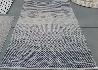 Alfombra AZUL MARINO/MARFIL 5'-0" x 8'-0" defecto, precio reducido 1172782464 MTK601C-5 Foto 1 de 4