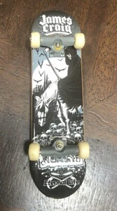 De Colección Blind James Craig Grim Reaper ☼ Tech Deck Skateboard Diapasón Raro B & W - Imagen 1 de 18