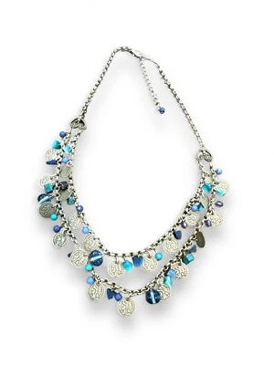 "Collar firmado Avon capas tono plata cuentas azules 18-21"" monedas dijes #63 Boho" Foto 1 de 4