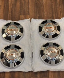 Set 4 GMC PICKUP TRUCK WHEEL DOG DISH HUB CAP  3/4 1 TON 1977-1987 PARTS#362014 - Picture 1 of 7