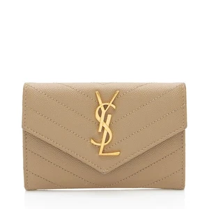 Cartera pequeña sobre con monograma Saint Laurent Matelasse Grain de Poudre - Imagen 1 de 10