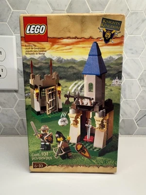 NEW LEGO 6094 Guarded Treasure Knights’ Kingdom I Castle 2000 Sealed Retired NIB - Image 1 of 4