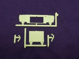 Plymouth Road Runner 1968 radiador, mangueras, base de AMT kit modelo 1:25 68 - Imagen 1 de 8