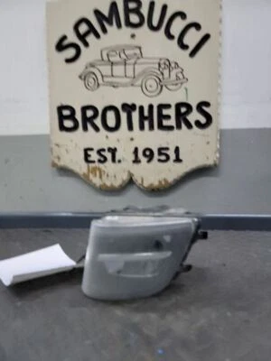 Farol de neblina lateral do motorista BMW 750i 2013-2015: 63177311287 (lite ware) - Imagem 1 de 4