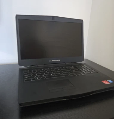 Alienware 17 P18E i7-4710MQ AMD HD8970M GPU 16GB RAM - Image 1 of 4