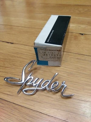 NOS 1962 - 1964 雪佛兰 Corvair Monza Spyder 挡泥板徽章 GM 3819679 — 第 1/4 张图片