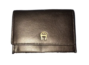 Vintage Etienne Aigner Bronze Leder Geldbörse faltbar Druckknopf mit Schlüsselanhänger Befestigung - Bild 1 von 7