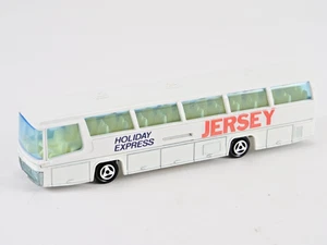 Majorette n° 373 1/87 Autocar bus  Neoplan JERSEY Holiday Express jamais joué - Picture 1 of 9