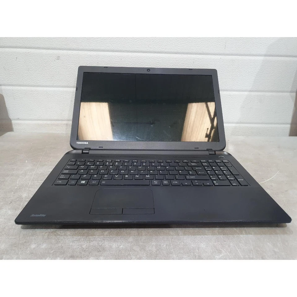 Toshiba Satellite C50-B-14D Laptop 15.6" Display Intel Celeron N2830 - For Parts - Image 1 of 4