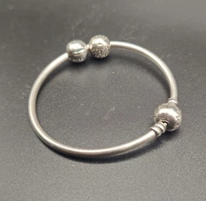 Silver 5-6cm Pandora Bangle & Two Clips - Needs Repair 13.84g - Picture 1 of 2