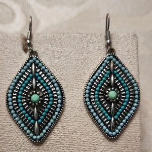 VINTAGE 1980s TURQUOISE BEADED DANGLE EARRINGS – Boho Tribal Ethnic Statement - Picture 1 of 4