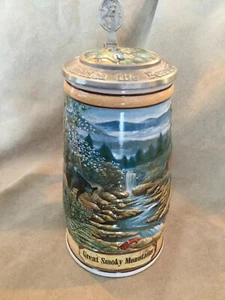 BUDWEISER AMERICA THE BEAUTIFUL SERIES GREAT SMOKY MOUNTAINS LIDDED STEIN - Picture 1 of 9