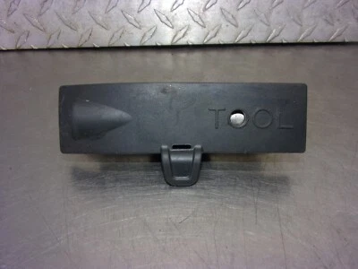 958 D YAMAHA SMAX 155 2015 OEM SET TOOL (TWO) - Image 1 of 4