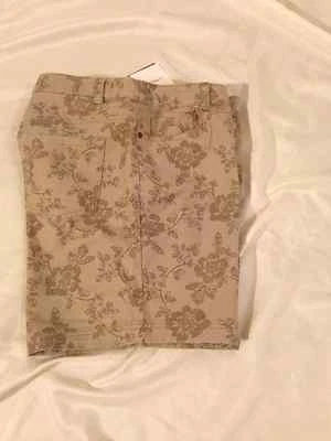Croft & Barrow: Pantalones cortos de mezclilla para mujer de ajuste clásico, 5 bolsillos: marrón/bronceado, 18 Foto 1 de 4