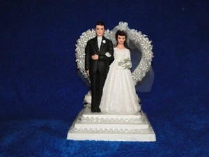New Elegant Petite Bride & Groom Wedding cake topper or Centerpiece, white #284 - Picture 1 of 6