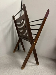 Portaequipajes plegable de madera para periódicos - Imagen 1 de 8